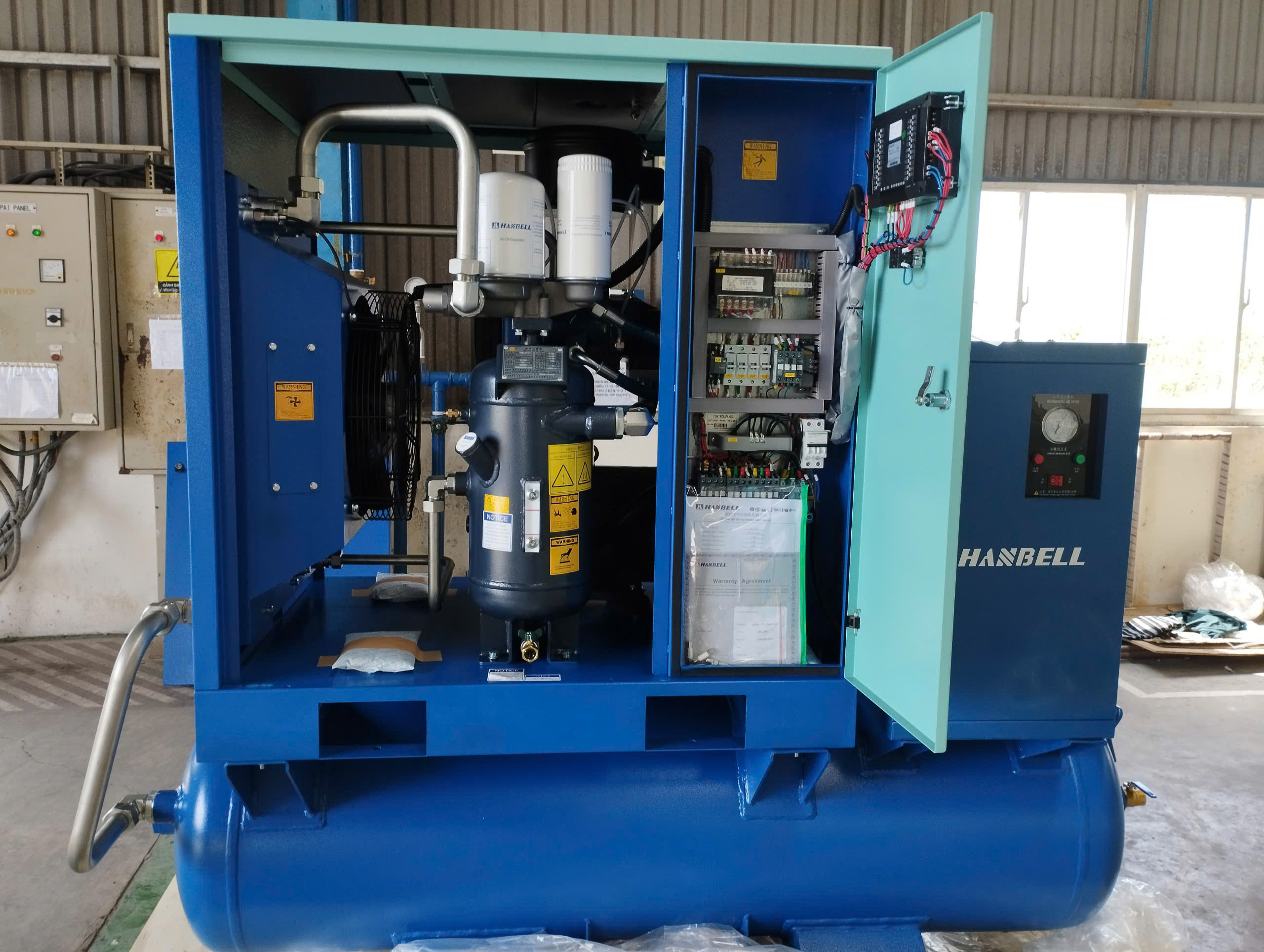 Máy nén khí tích hợp Hanbell AE6-18AD